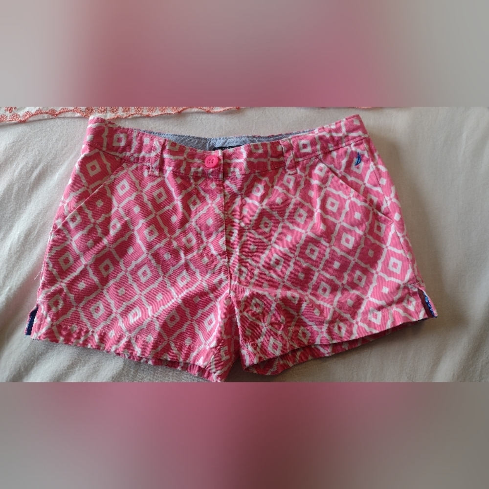Nautica Pink and White Patterned Girls Size 12 Shorts Great Condition!